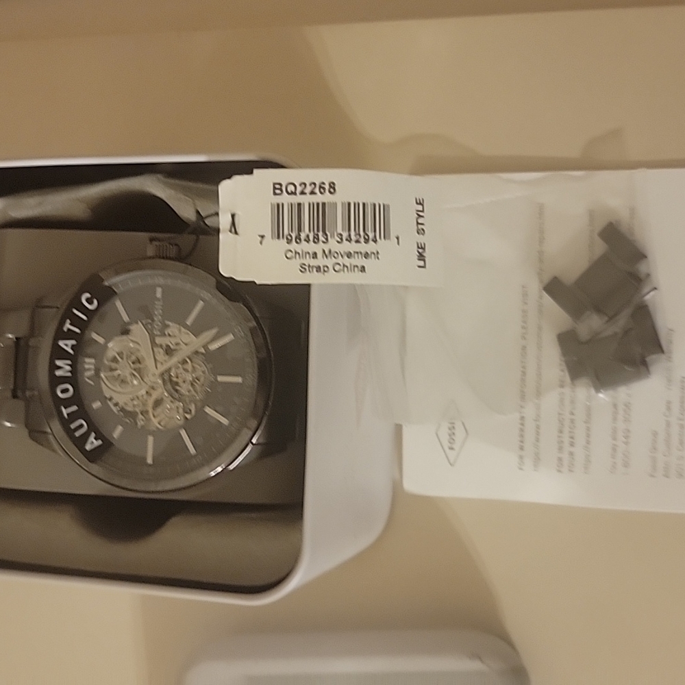 Men's Watch - Picture 3 of 4